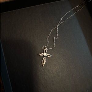 Elegant Silver Cross KAY Jewelers Pendant Necklace